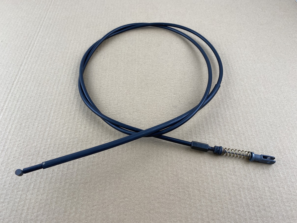 MOTORHAUBENZUG (OHNE HANDGRIFF)