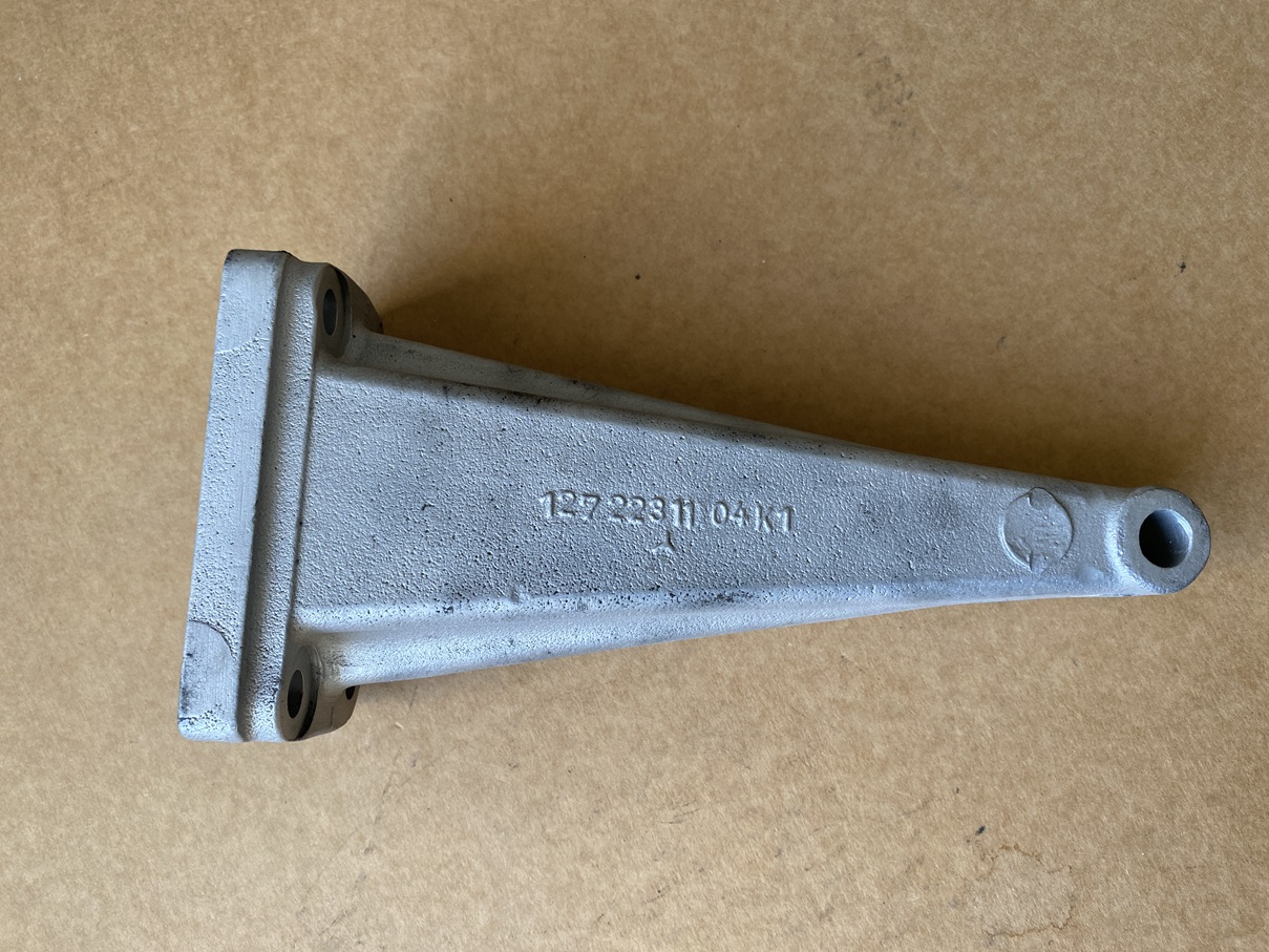 MOTORTRÄGER RECHTS "GEBRAUCHTTEIL" 250SL 280SL