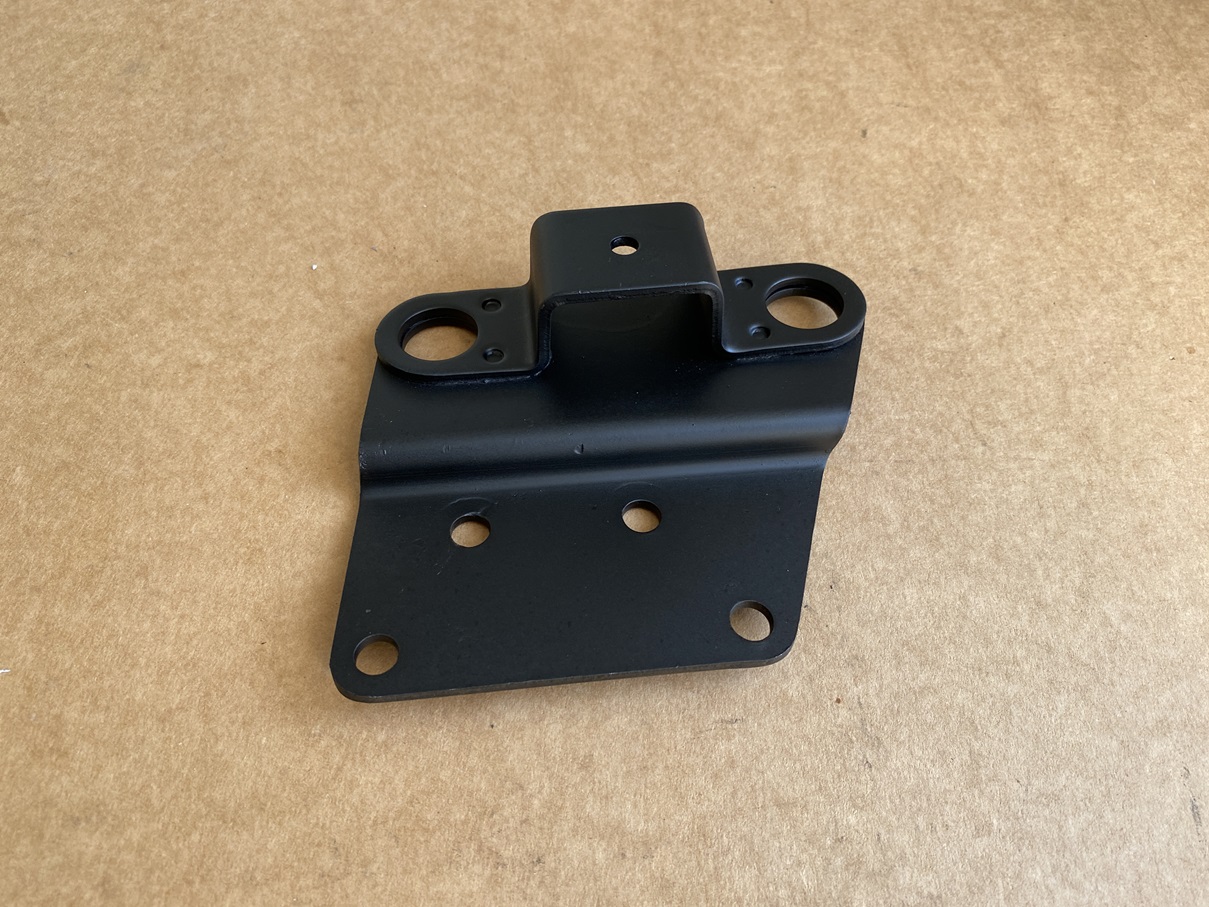 BEFESTIGUNGSPLATTE FÜR AUSPUFFABSTÜTZUNG "GEBRAUCHTTEIL"