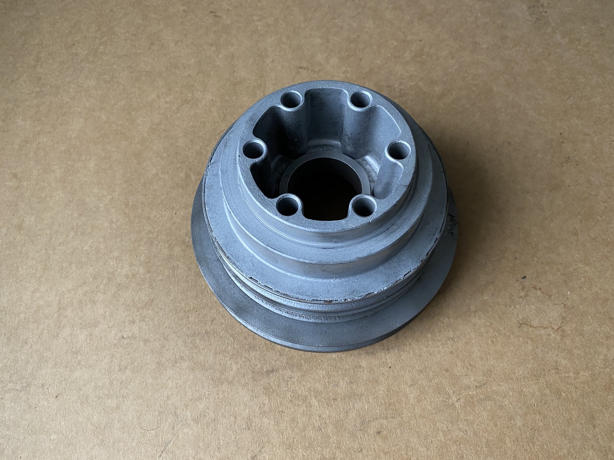 RIEMENSCHEIBE AN KURBELWELLE 1272000505 "GEBRAUCHTTEIL" M127 M180